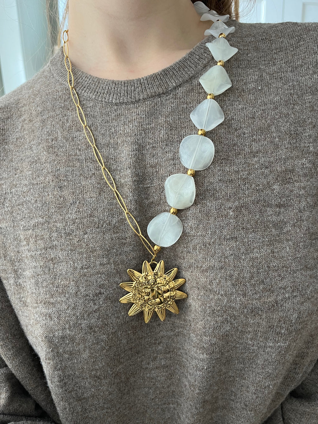 Collier SUN